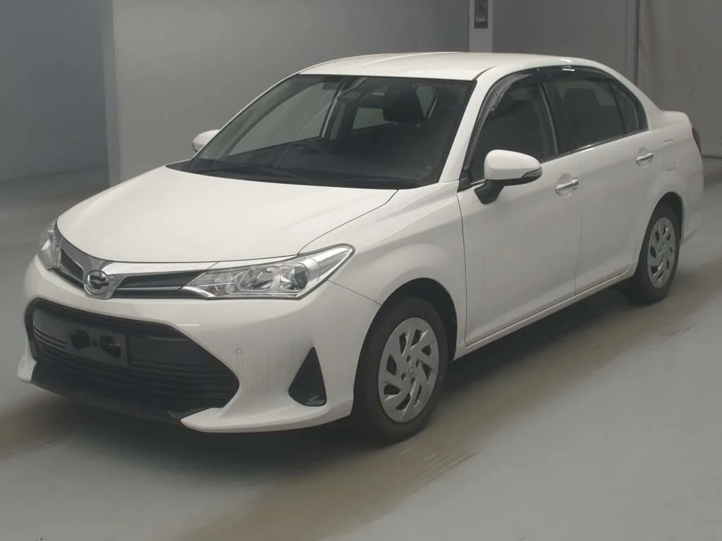 Toyota Corolla Axio NRE161 2018